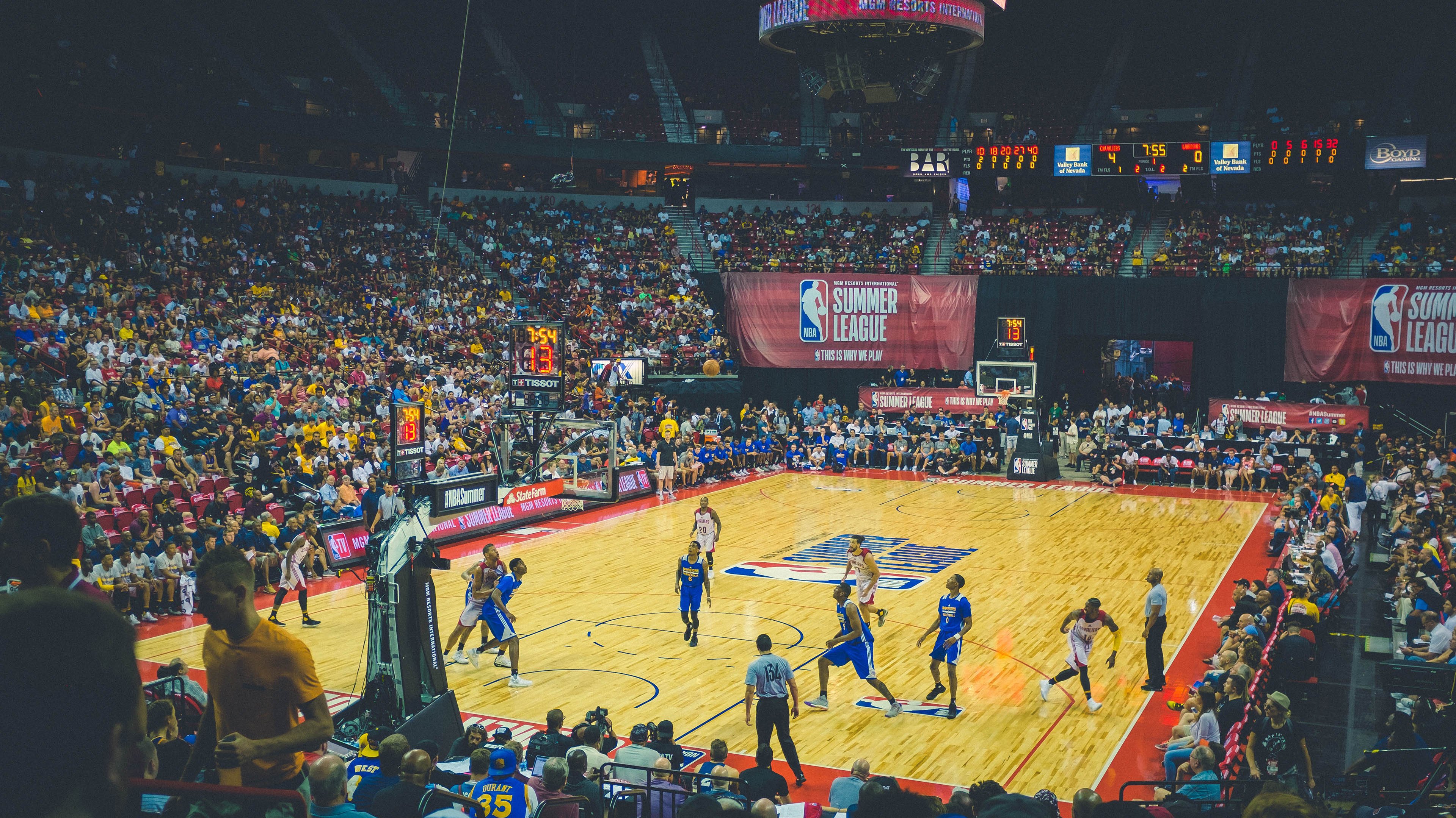 上海海港球员赛后采访，上海海港队进球了